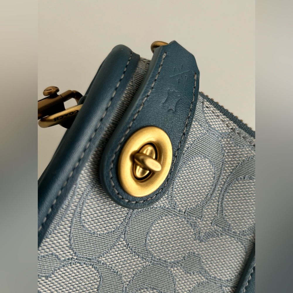 Coach Handbag - Picture 3 of 5